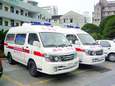 平舆县救护车租赁